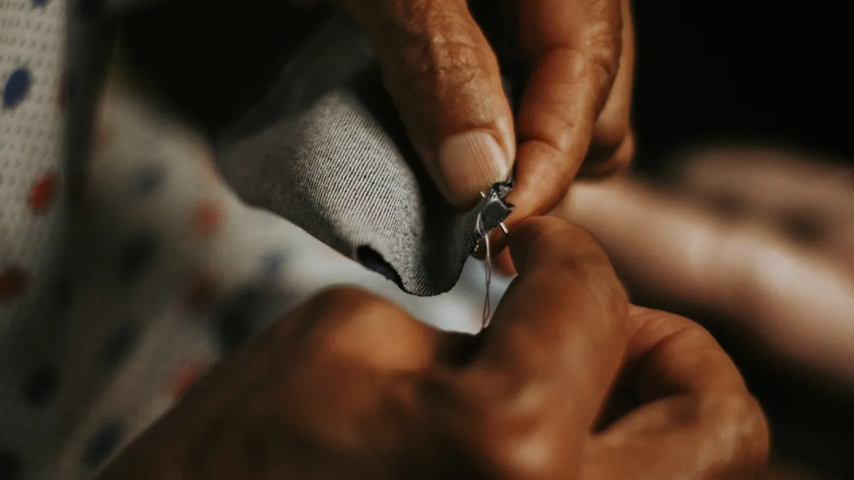 How to do a backstitch cleanly for outlines and seams